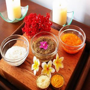 5 Ayurvedic Face Packs for Glowing Skin